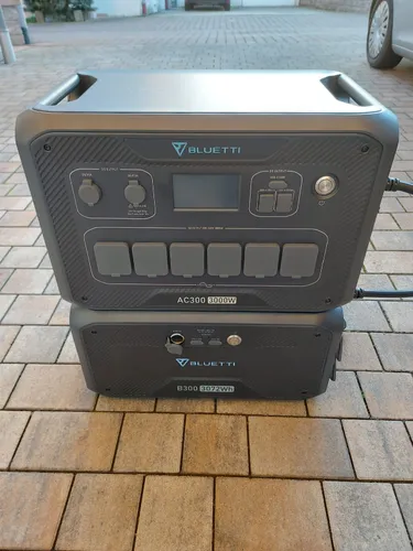 Powerstation AC300 Bluetti mit 3072Watt bis zu 12288Watt erweiterbar!