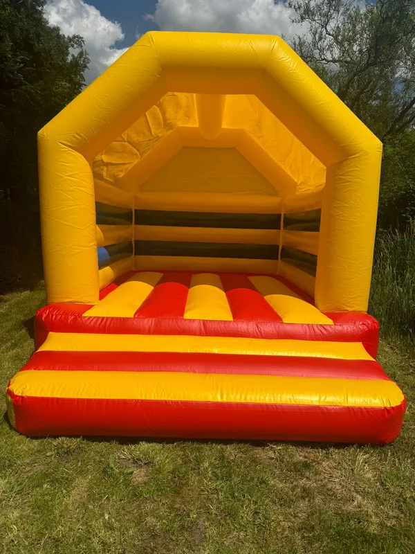 Hüpfburg 4x3M Rot Gelb