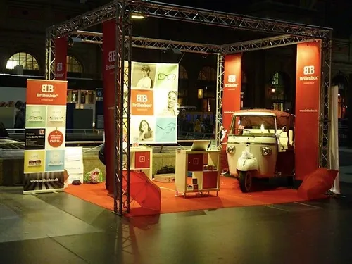 Messestand Traversensystem 7,8x4,8 m (37 m², Höhe 3,4 m)