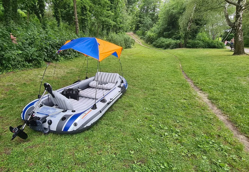 Boat with E-Motor | Rent Now In Berlin