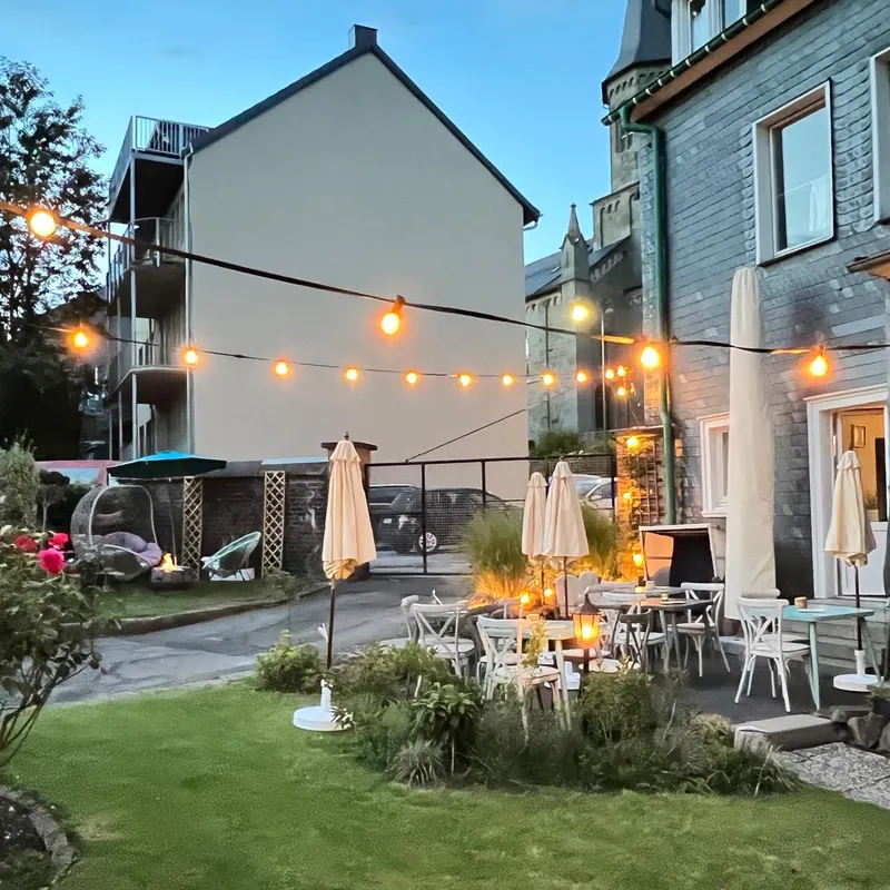 Lichterkette 10-50m mit LED Glühbirnen Gastronomie Hochzeit Event