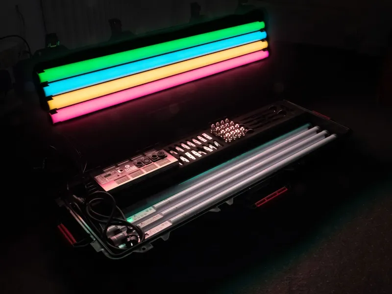 8x Astera Titan Tube Koffer