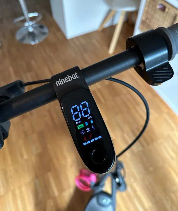 Ninebot F20D E-Scooter