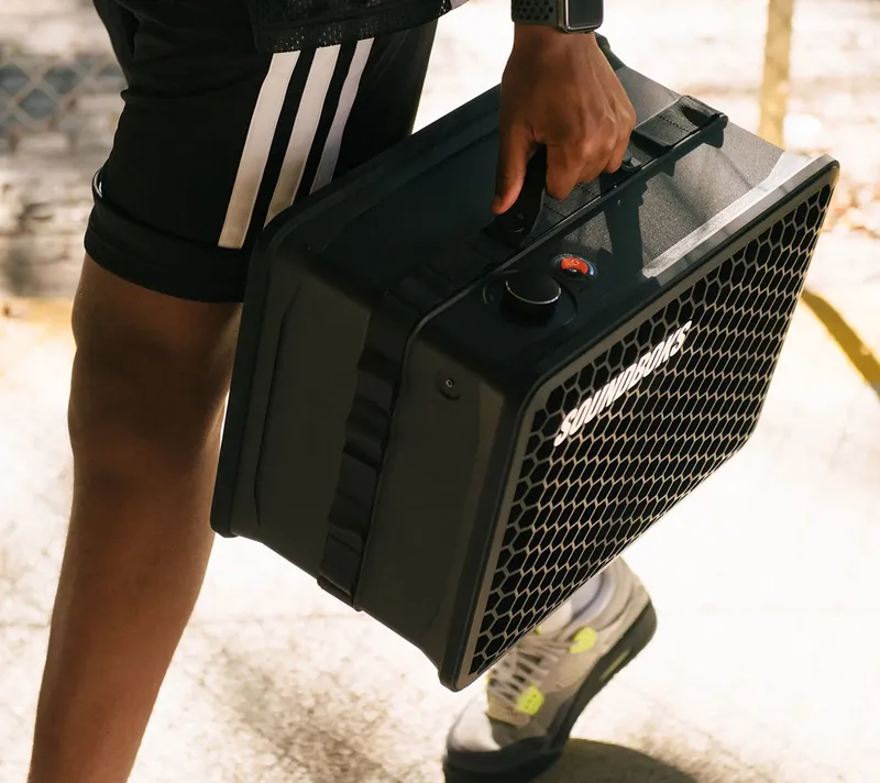 2 x Soundboks Go  mobiler Bluetooth Akku Lautsprecher