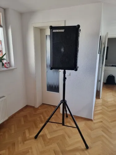 2 Stück (Stereoset) Soundboks 4 mieten Akku Bluetooth Lautsprecher optional mit Stativ