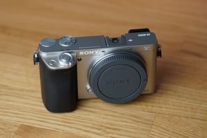 sony-alpha-6000-kamera preview image