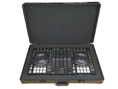 Pioneer DDJ RX + Transportcase (inkl. Kabel)