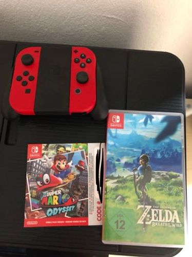 Nintendo Switch mit Mario und Zelda