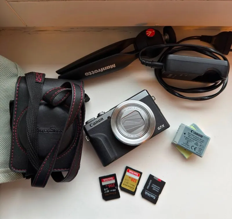 Canon Powershot G7X Mark iii (I) - VLOG Set