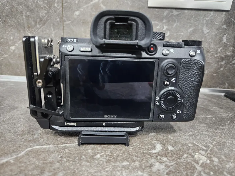 Sony a7 iii + Tamron 28-75 2.8 + Akkus