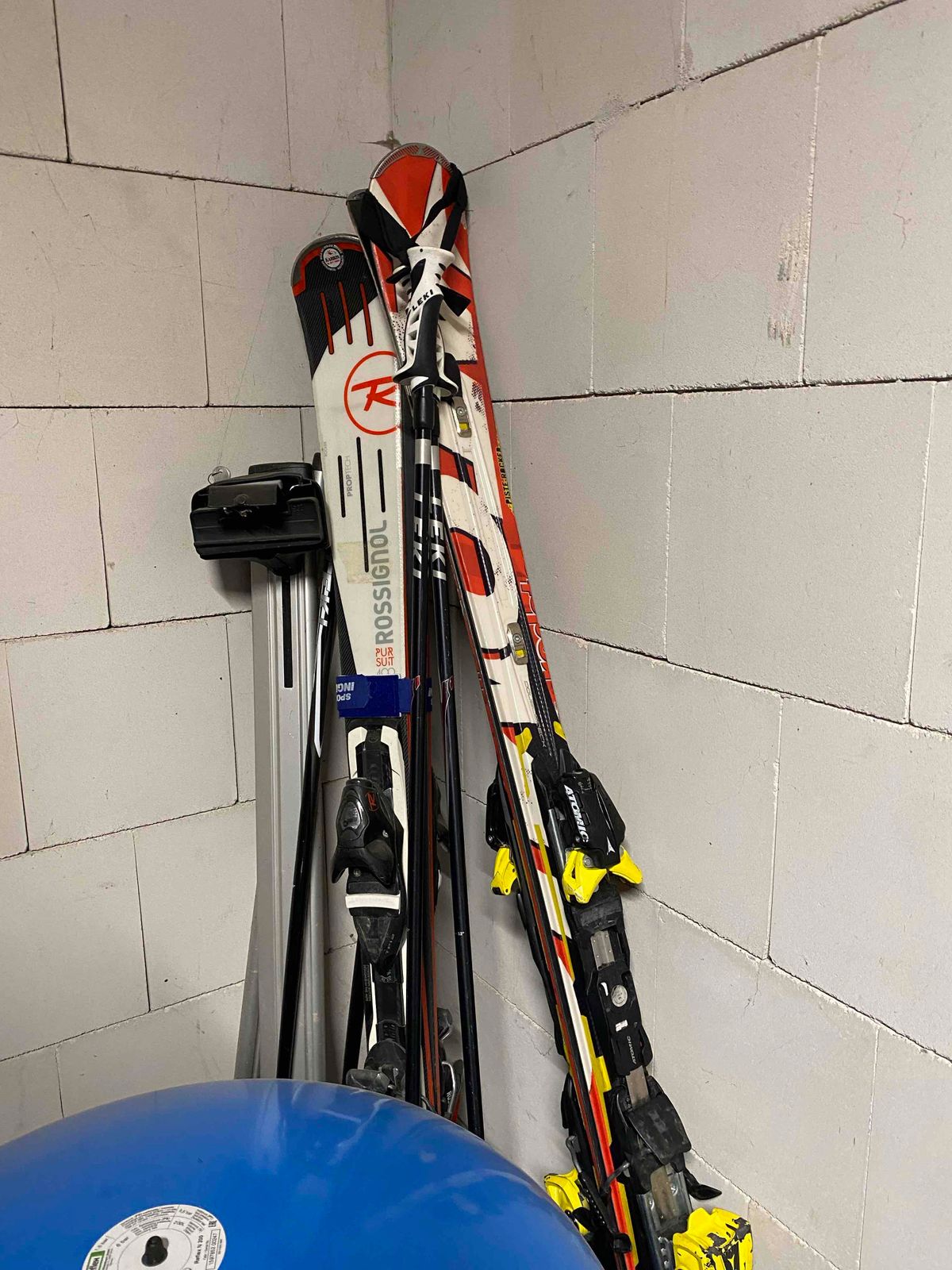 Ski & Skistöcke