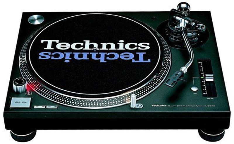 Technics 1210 MK2 Plattenspieler