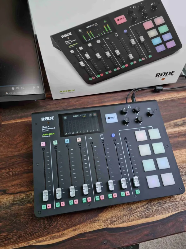 Rode Rodecaster Pro Podcast Studio Interface