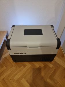 kompressor-kuhlbox-dometic-cfx50-mieten-optional-mit-powerstation preview image