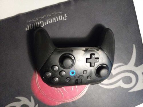 Nintenso Switch Pro Controller