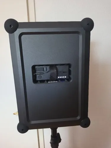 Soundboks Mix mieten Akku Bluetooth Lautsprecher optional Stativ