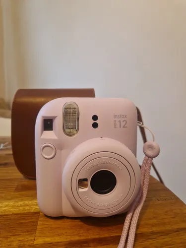 INSTAX Mini 12 Sofortbildkamera Lilac-Purple