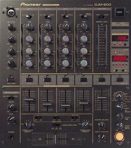 pioneer-djm-600-mieten-dj-mischpult-mixer preview image