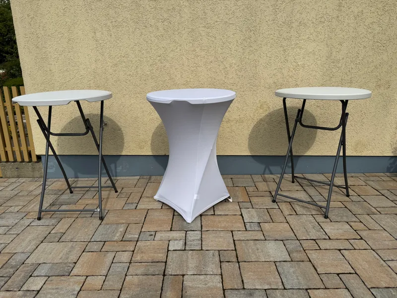 Stehtische mit Hussen