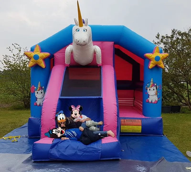 Einhorn blau Hüpfburg