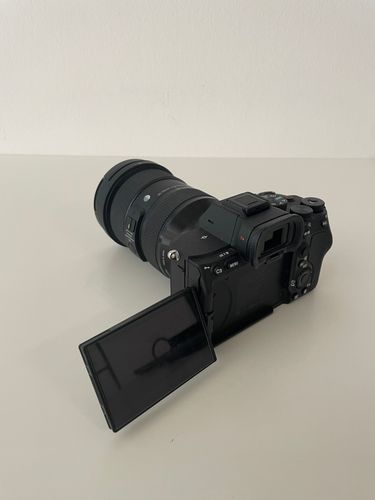 Sony A7 IV und Sigma 24-70mm f/2.8 DG DN Art