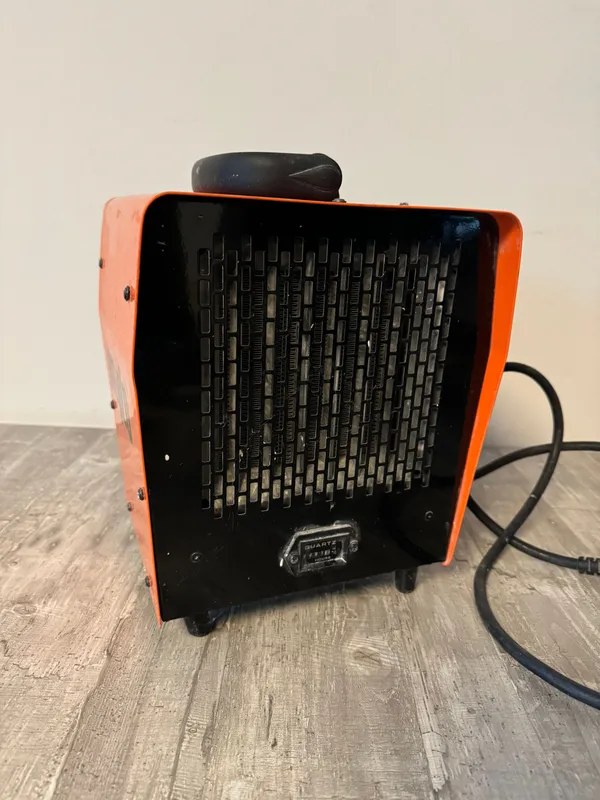 Elektroheizer Heylo DE XL PRO 3000W mit Zählwerk - Heizlüfter