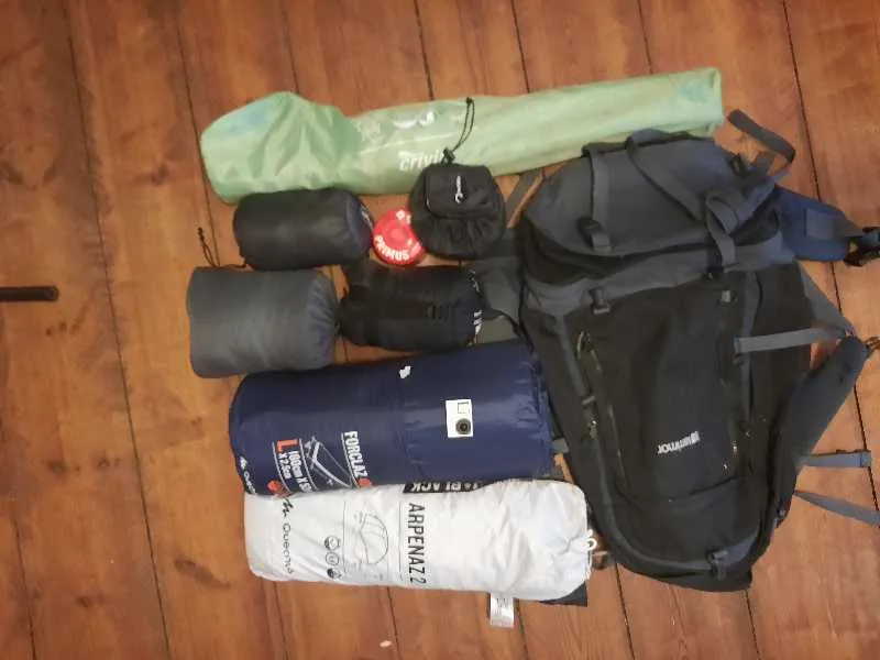 Zelt Quecha Fresh&black 2p + Isomatte Forclaz400