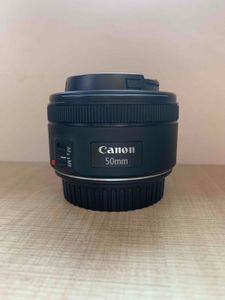 canon-50mm-portraitobjektiv preview image
