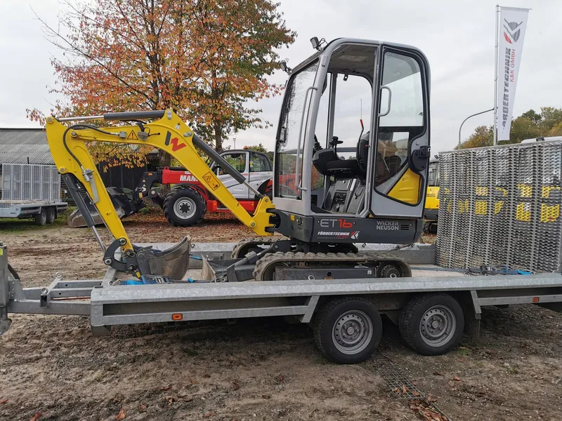 Baumaschinenanhänger, PKW-Anhänger Hulco 3-3,5 to