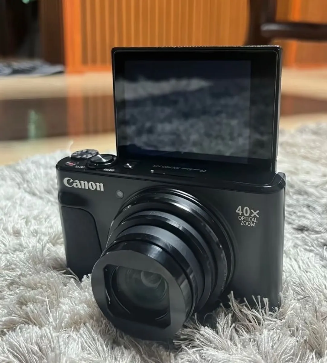 Canon SX740 HS