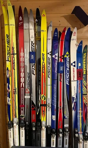 Langlauf-Ski-Ausrüstung