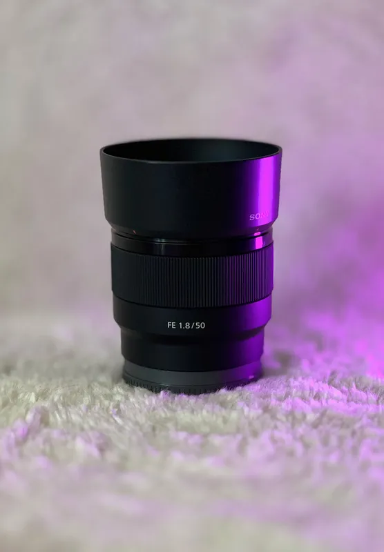 SONY  E-mount FE 1.8/50